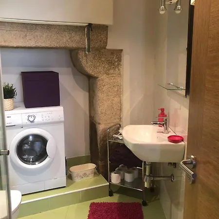 Carmine & Violet Apartment *