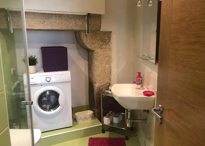 Carmine & Violet Daire *